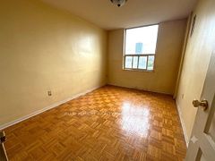 5 SHADY Golfway 1009, Toronto, ON M3C 3A5