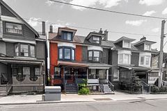 1213 College Street, Toronto, ON M6H 1C1