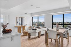 36 Brentcliffe Road 517, Toronto, ON M4G 0E1