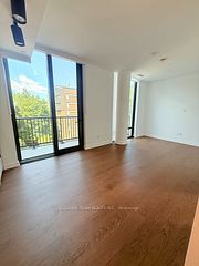91 Montclair Avenue 727, Toronto, ON M5P 0B1