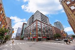 205 Frederick Street 1001, Toronto, ON M5A 4V3