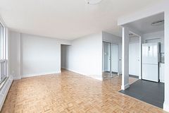 666 Spadina Avenue 1501, Toronto, ON M5S 2H8