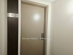55 Centre Avenue 1403, Toronto, ON M5G 2H5
