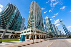 10 Yonge Street 2610, Toronto, ON M5E 1R4