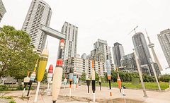 10 Capreol Court 520, Toronto, ON M5V 4B3