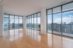 33 Charles Street E 3902, Toronto, ON M4Y 0A2