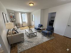 88 Wellesley Street E 209, Toronto, ON M4Y 1H4