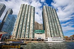 77 Harbour Square 2306, Toronto, ON M5J 2S2