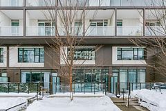 80 Vanauley Street TH112, Toronto, ON M5T 0C9