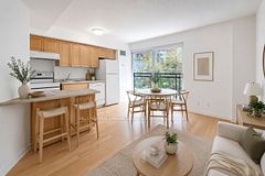 75 Dalhousie Street 311, Toronto, ON M5B 2R9