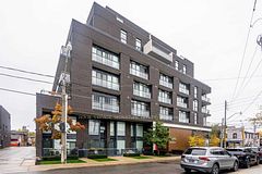 205 Manning Avenue 501, Toronto, ON M6J 0E2