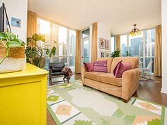 18 Harbour Street 1702, Toronto, ON M5J 2Z6