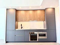 609 sherbourne Street 3908, Toronto, ON M4X 0A4