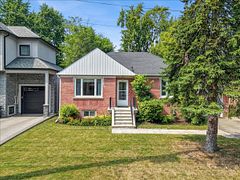 42 De Quincy Boulevard, Toronto, ON M3H 1Y5