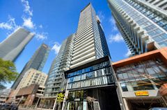 28 Wellesley Street E 1004, Toronto, ON M4Y 0C4