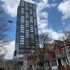 203 College Street 3003, Toronto, ON M5T 1P9