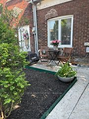 687 Richmond Street W, Toronto, ON M6J 1C4