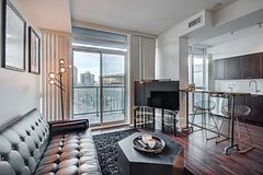 169 Fort York Boulevard 1012, Toronto, ON M5V 0C8