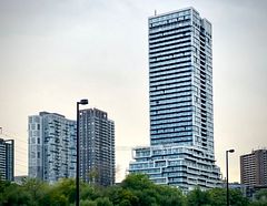 5 Defries Street 1009, Toronto, ON M5A 3R4