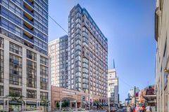 7 Carlton Street 401, Toronto, ON M5B 2M3