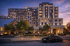 35 Saranac Boulevard Ph08, Toronto, ON M6A 2G4