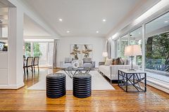 336 Betty Ann Drive, Toronto, ON M2R 1B3