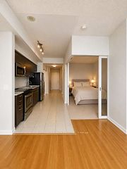 832 Bay Street 1601, Toronto, ON M5S 1Z6