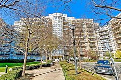 650 Lawrence Avenue W 915, Toronto, ON M6A 3E8