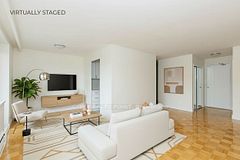 2 Grandstand Place 403, Toronto, ON M4H 1E2