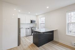 383 Spadina Road 2, Toronto, ON M5P 2W1