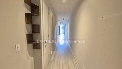 458 Richmond Street W 401, Toronto, ON M5V 0S9