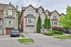 44 Churchill Avenue, Toronto, ON M2N 1Y7