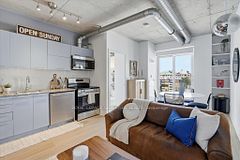 170 Sudbury Street 807, Toronto, ON M6J 0A1