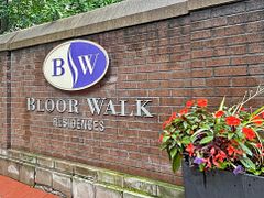 100 Hayden Street 812, Toronto, ON M4Y 3C7