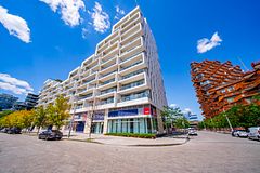 118 Merchants' Wharf 301, Toronto, ON M5A 0L3
