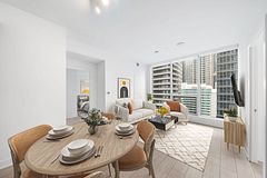 35 Mercer Street 1813, Toronto, ON M5V 1H2