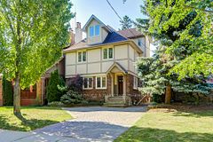 103 Stibbard Avenue, Toronto, ON M4P 2B9