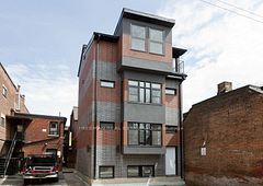 1 Max Hartstone Lane, Toronto, ON M5R 3G6