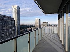 65 St Mary Street LPH-07, Toronto, ON M5S 0A6