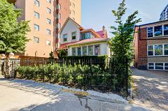 85 Vaughan Road 5, Toronto, ON M6C 2L9