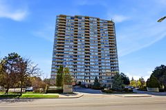 10 Torresdale Avenue 506, Toronto, ON M2R 3V8