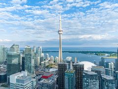 327 King Street W 4702, Toronto, ON M5V 0W7