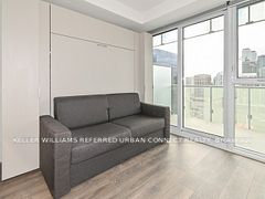 15 Lower Jarvis Street 2209, Toronto, ON M5E 1R7