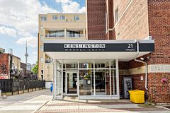 21 Nassau Street 301, Toronto, ON M5T 3K6