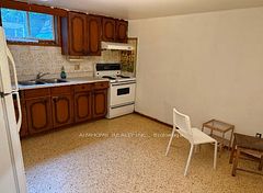 256 Patricia Avenue Lower, Toronto, ON M2M 1J8