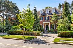 17 Sagewood Drive, Toronto, ON M3B 1T5