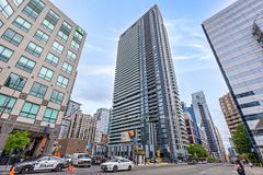 300 front Street W 3903, Toronto, ON M5V 0E9