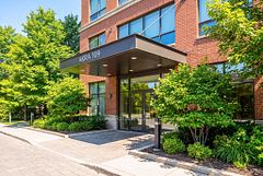 109 Erskine Avenue 906, Toronto, ON M4P 0G8