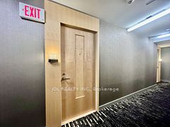45 Charles Street 805, Toronto, ON M4Y 1S2