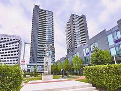 2 Sonic Way 708, Toronto, ON M3C 0P2